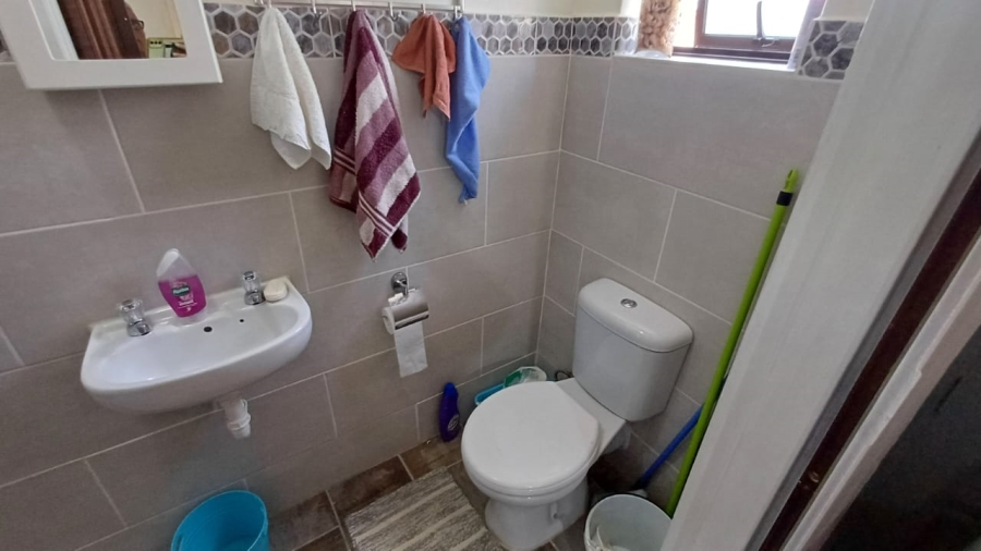 1 Bedroom Property for Sale in Noorsekloof Eastern Cape